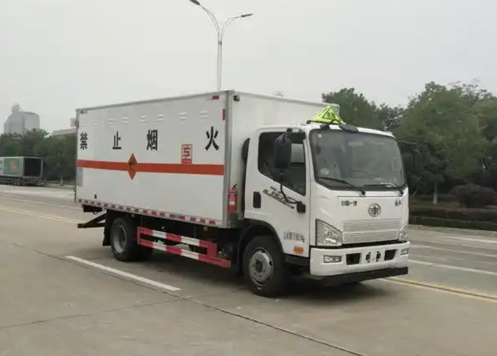 苍溪爆破器材运输车可以上高速吗？
